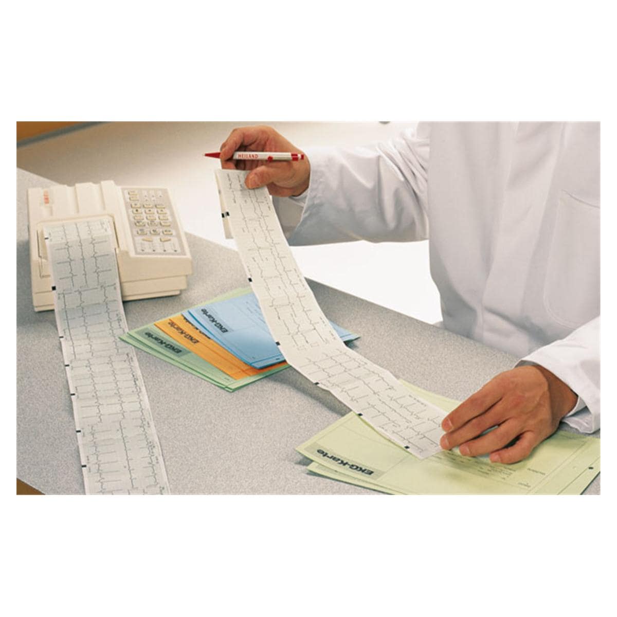 PAPEL REGISTRO ELECTROCARDIOGRAMA FQW 110 MM X 140 MM X 20 M 10U