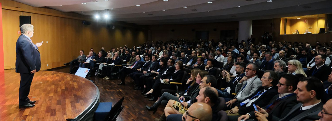 Foto durante el Simposio