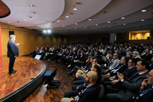 Éxito rotundo del primer  Simposio Digital ConnectDental de Henry Schein