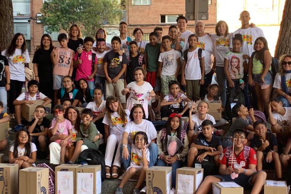 La edición número 22 del programa anual 'Back to School' de Henry Schein ayuda a miles de estudiantes de todo el mundo en su regreso a las aulas
