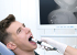 Tratamiento al paciente con la la Cámara intraoral VistaCam iX HD Dürr Dental