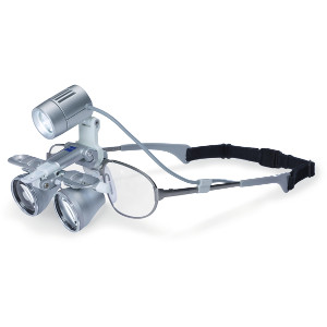 Luz para lupa dental EyeMag Light II LED en EyeMag Smart