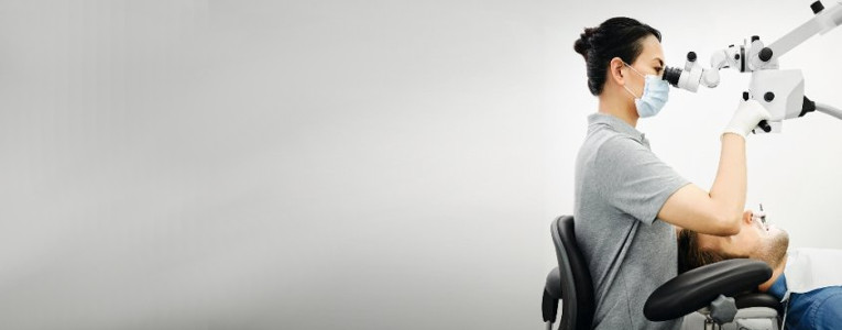 Microscopio dental EXTARO 300 Zeiss: Experimente la ergonomía