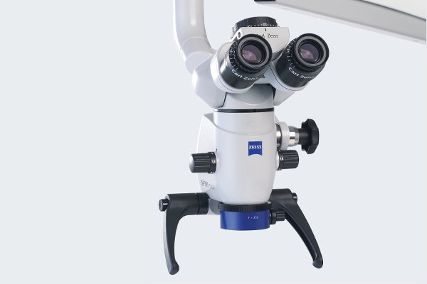 Microscopio dental OPMI Pico MORA Zeiss: Detalle frontal