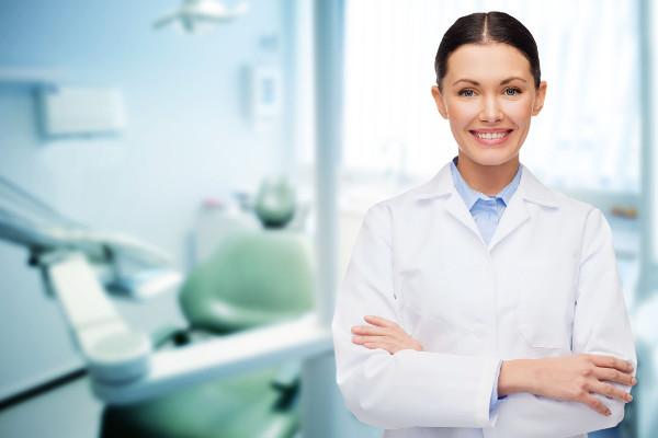 Un depósito dental es un establecimiento o almacén destinado a la importación, distribución y venta de material dental, productos y equipos dentales
